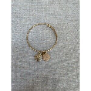 Chrysalis Gold/Pearl Charm Bracelet